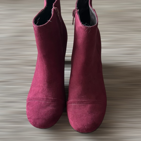 Aerosoles Scroll Book Womens Ankle Boots Burgundy Faux Suede - Picture 4 of 5